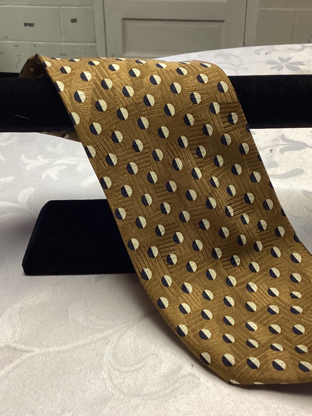 Men’s funky tie silk